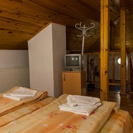 Vera Guest house 2*